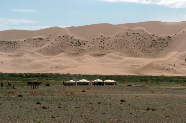 Entre steppe et désert